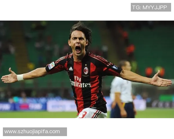 足球球星背后的鲜为人知的故事和隐藏的个人秘密揭秘